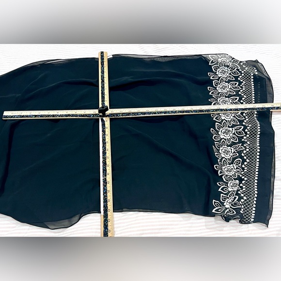 White House Black Market Sheer Black Kimono - Picture 8 of 8